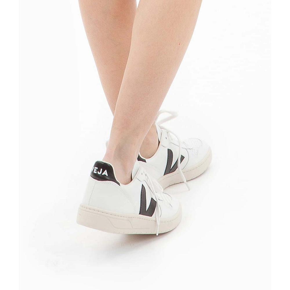 Veja V-10 LEATHER Women's Sneakers White/Black | CA 663MQZ